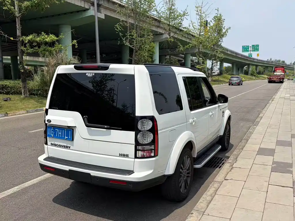 Land Rover Discovery 2014