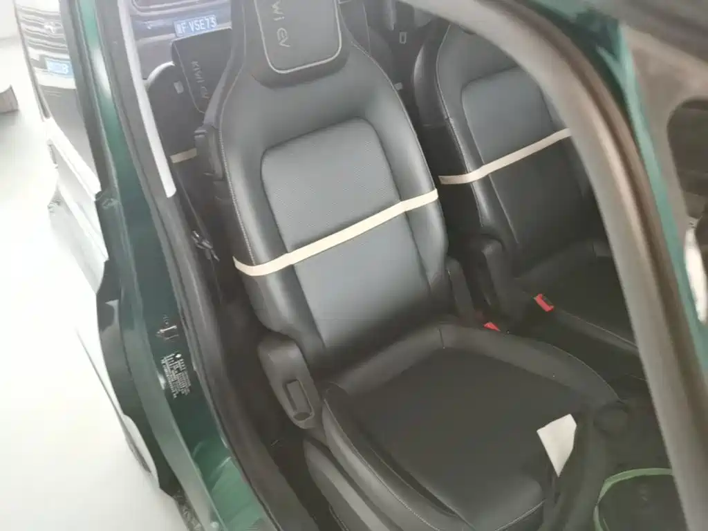 Baojun Kiwi EV 2023 — фото 25