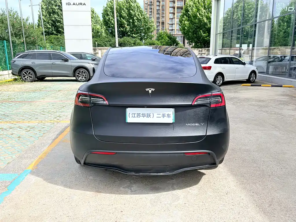 Tesla Model Y 2023 — фото 10