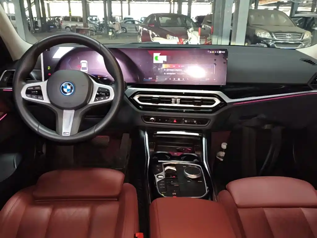 BMW i3 2024 — фото 10