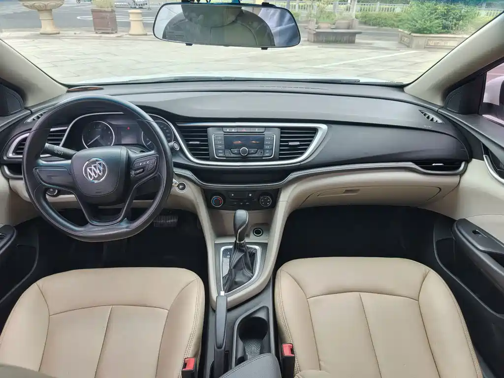 Buick Excelle 2017 — фото 10