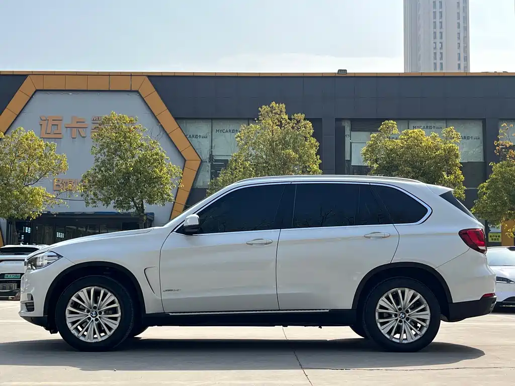 BMW X5 2015 — фото 11