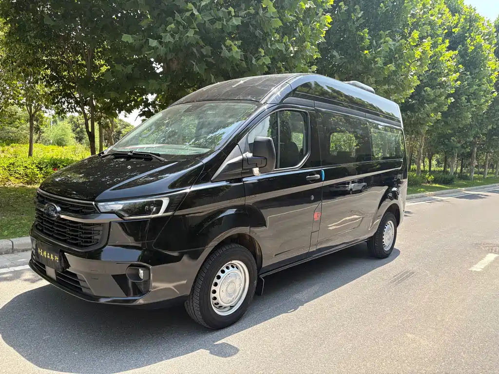 Ford Transit 2023