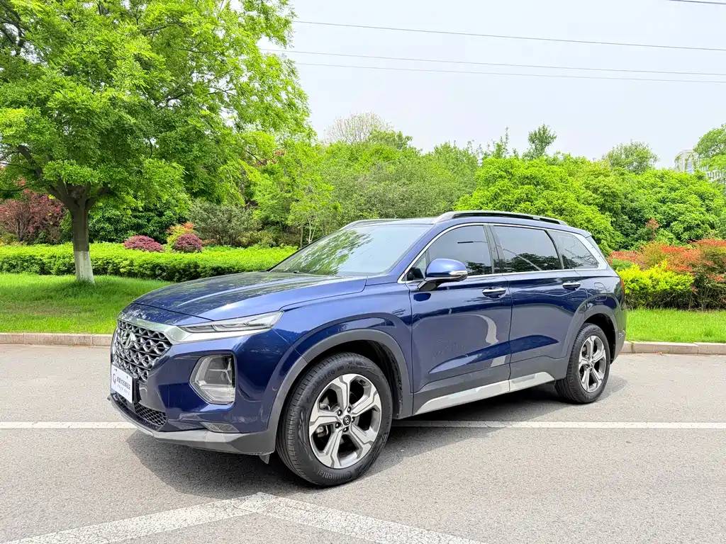 Hyundai Santa Fe 2019 — фото 1