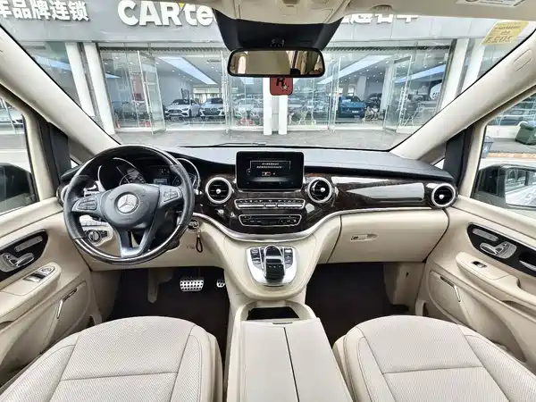 Mercedes-Benz V-Class 2017