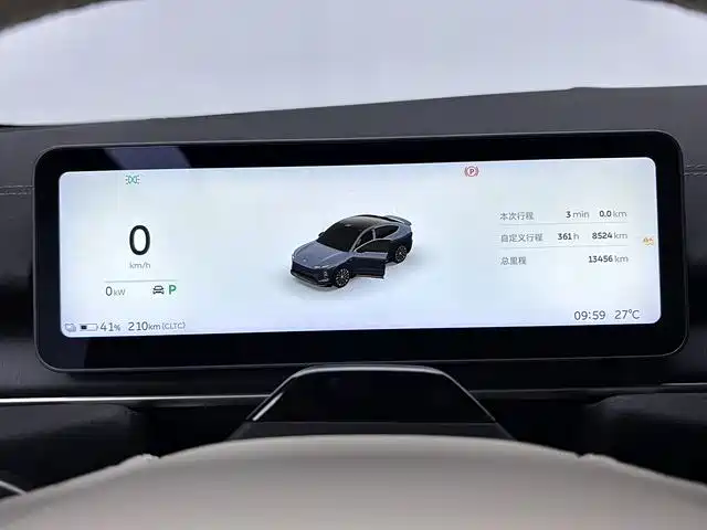 NIO EC6 2025 — фото 10