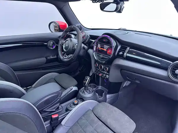 MINI MINI 2020