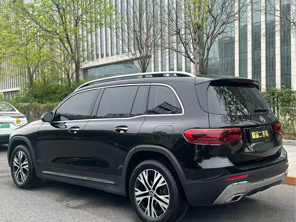 Mercedes-Benz GLB 2025 — фото 5