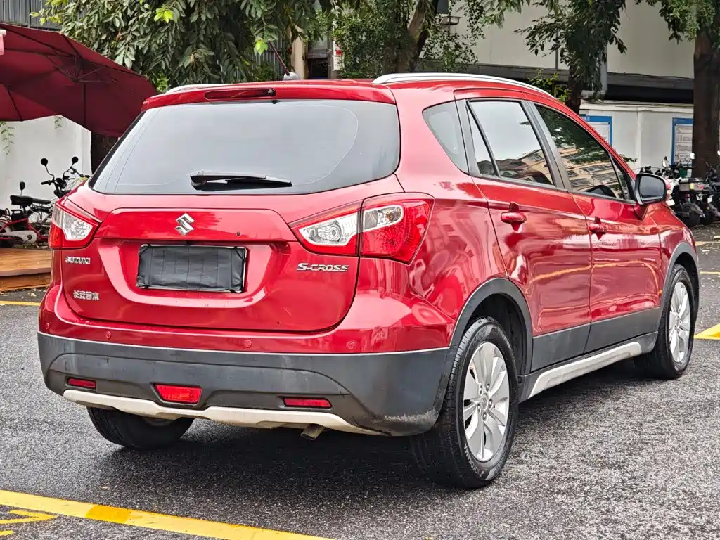 Suzuki S-Cross 2015 — фото 5