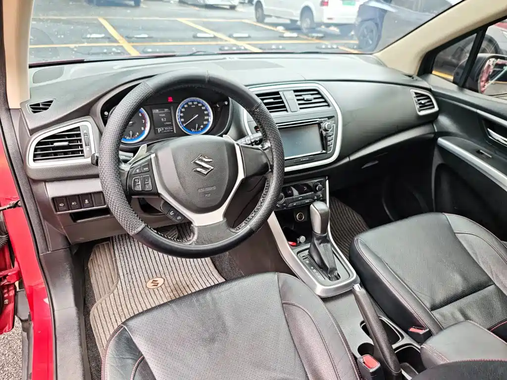 Suzuki S-Cross 2015 — фото 12