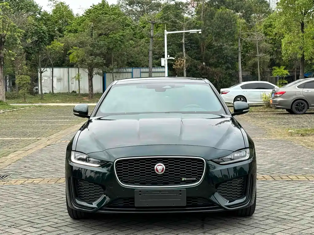 Jaguar XEL 2023 — фото 2