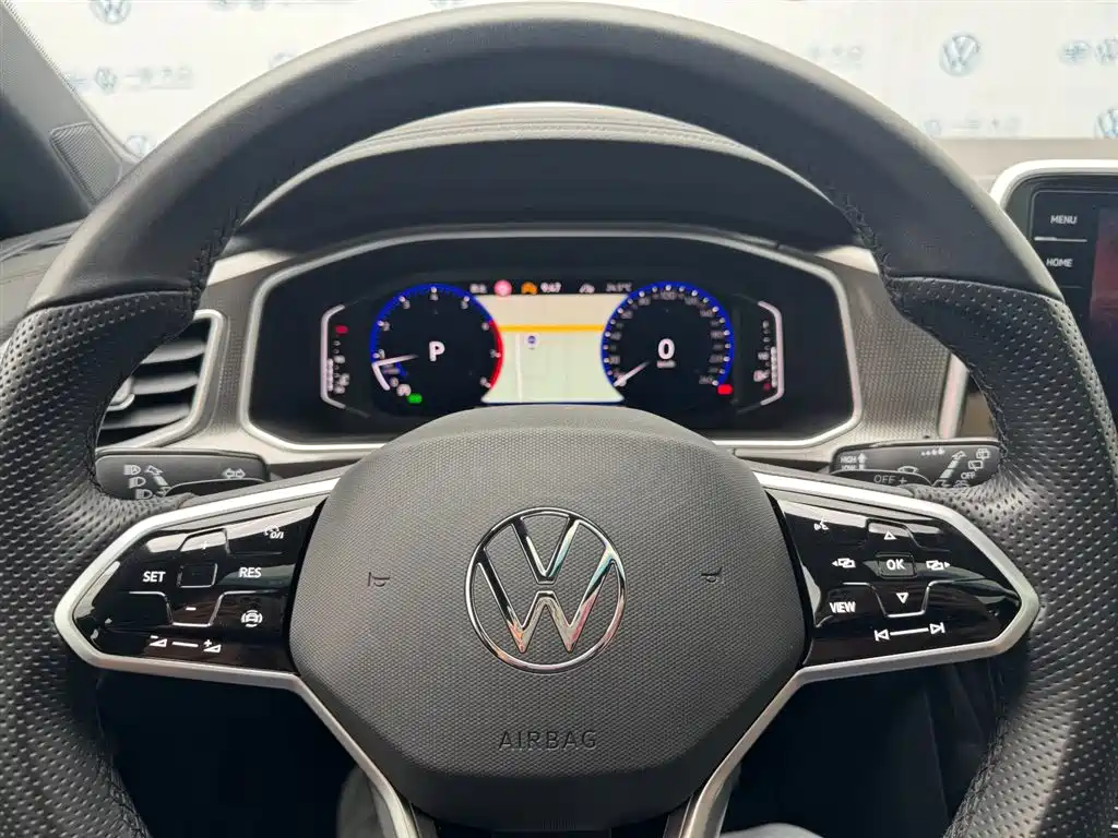 Volkswagen T-Roc 2024 — фото 11