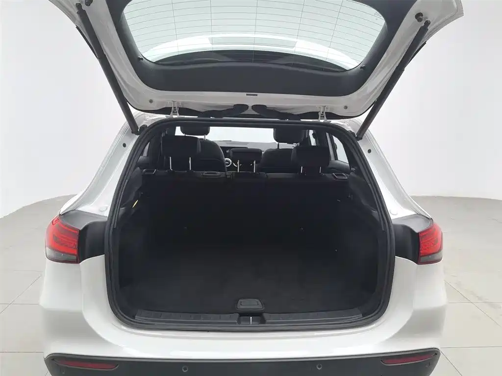 Mercedes-Benz GLA 2021 — фото 16