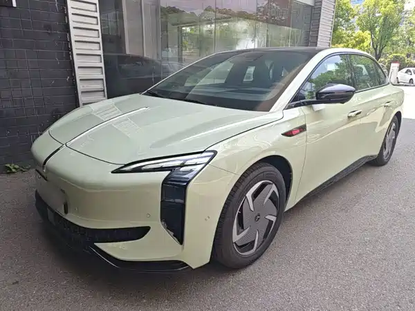 Hongqi EH7 2026