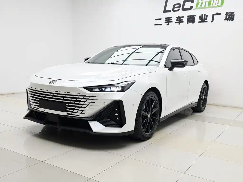 Changan UNI-V 2022