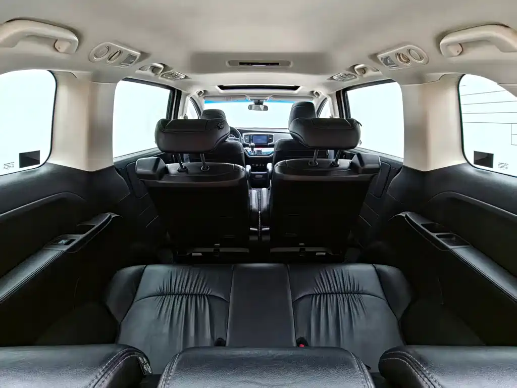 Honda Odyssey 2020 — фото 12