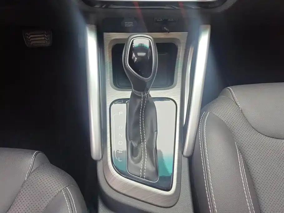 Geely Vision X3 2018 — фото 16