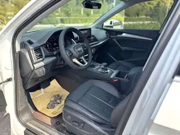 Audi Q5L 2020