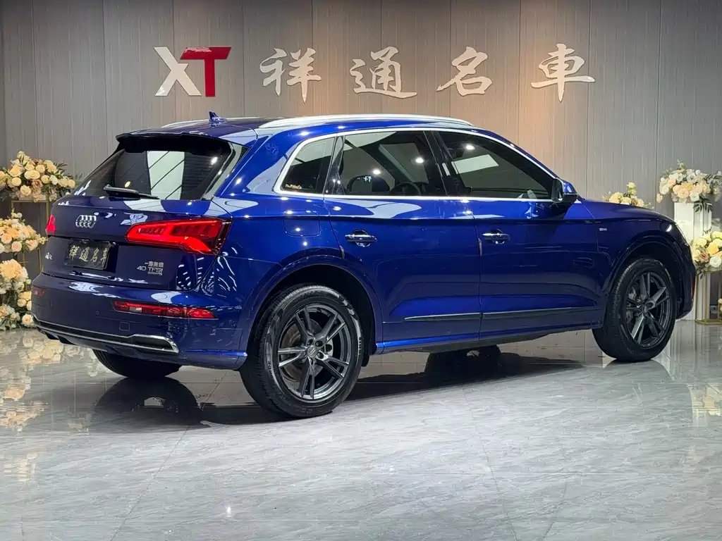Audi Q5L 2019 — фото 18