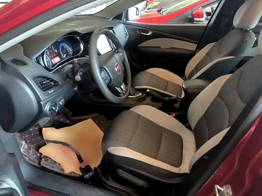 Fiat Viaggio 2017 — фото 15