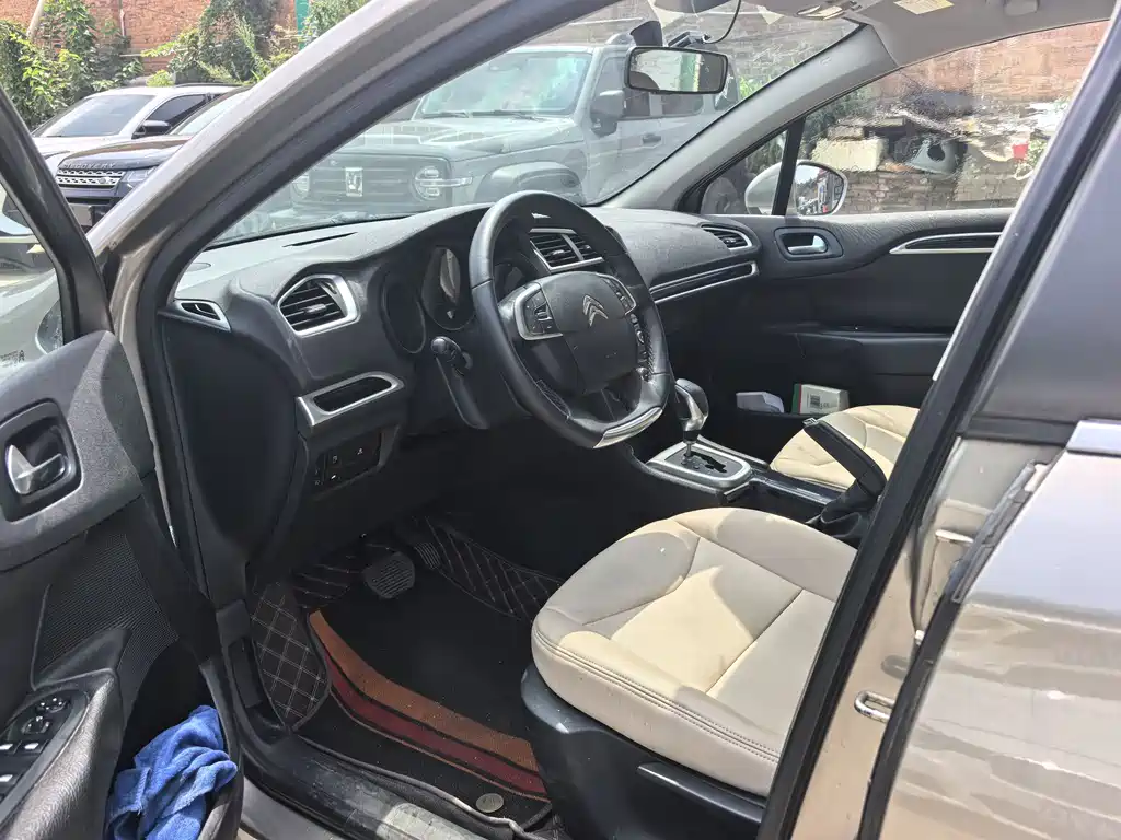 Citroen C4L 2014