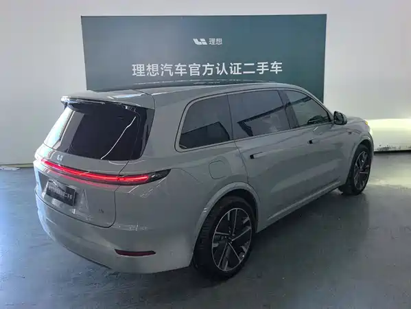 Li Auto L9 2025
