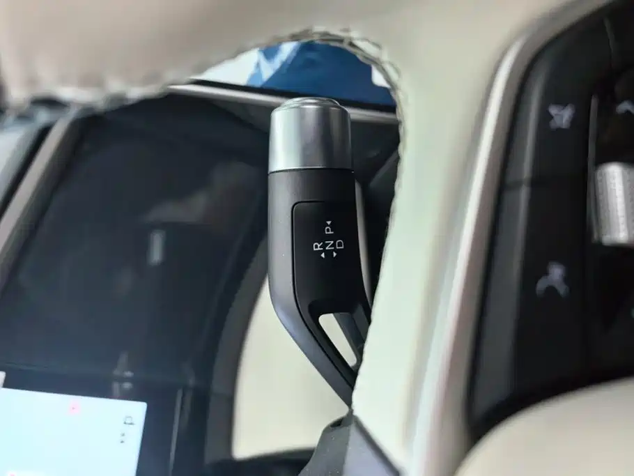 Geely Galaxy L7 2024 — фото 16