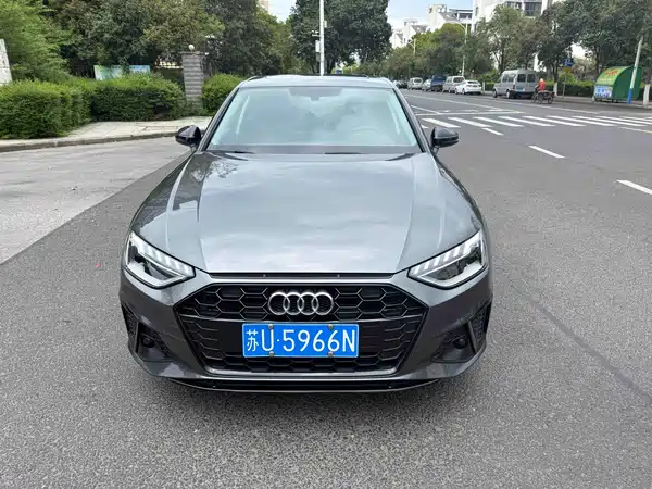 Audi A4L 2023