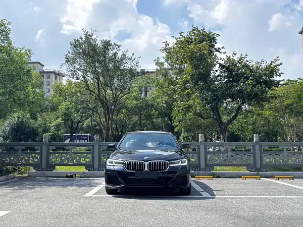 BMW 5 Series 2023