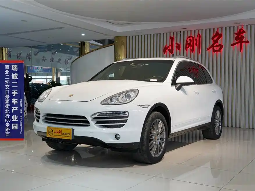 Porsche Cayenne 2015 — фото 1