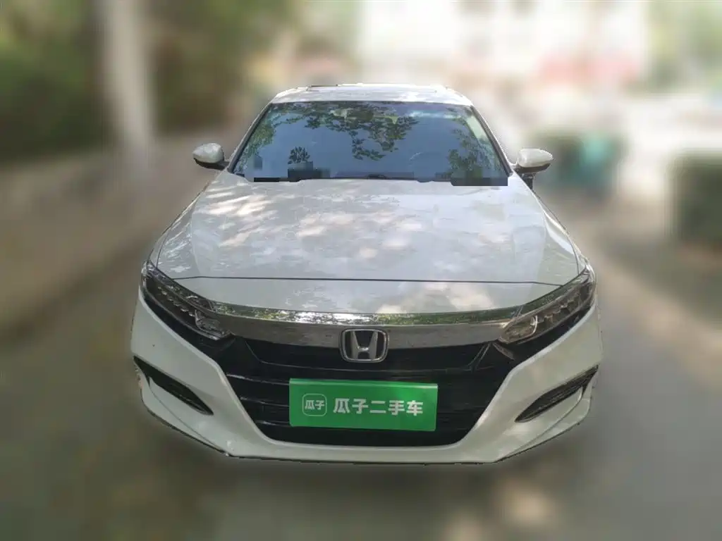 Honda Accord 2019 — фото 24