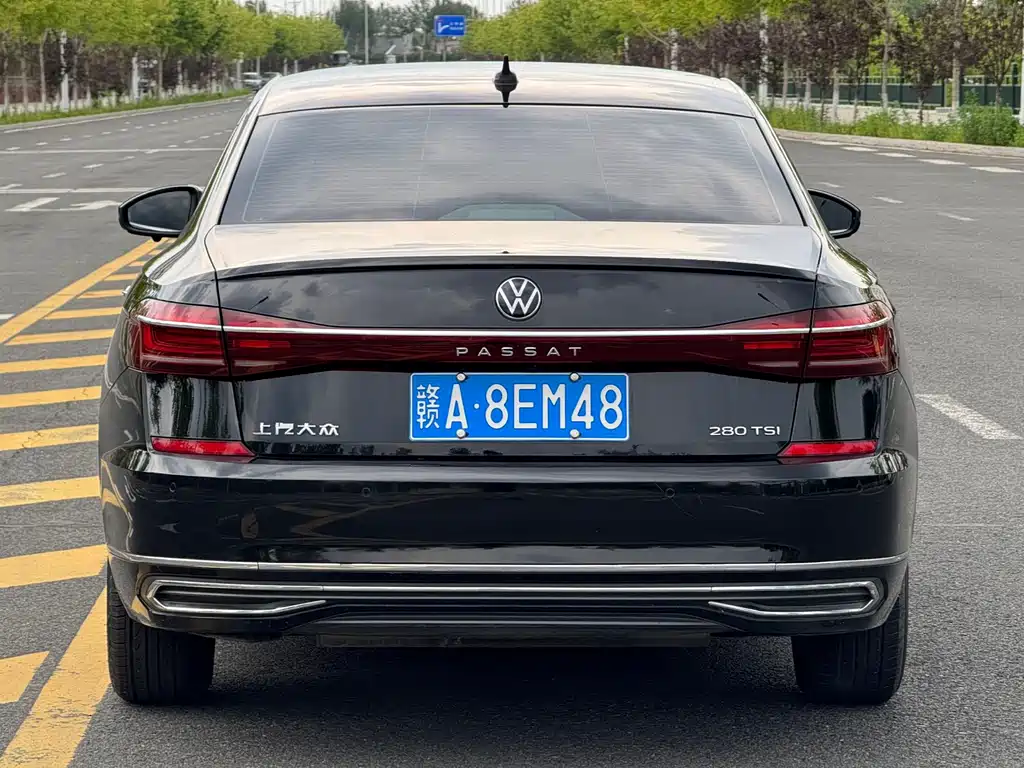Volkswagen Passat 2022