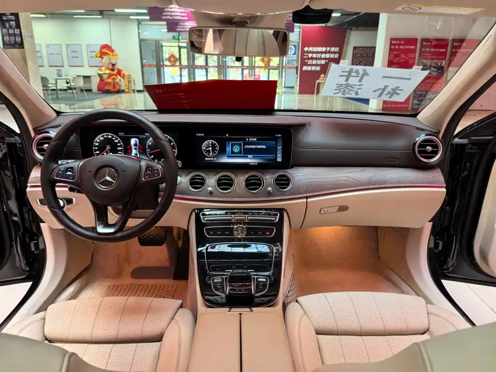 Mercedes-Benz E-Class 2017 — фото 11