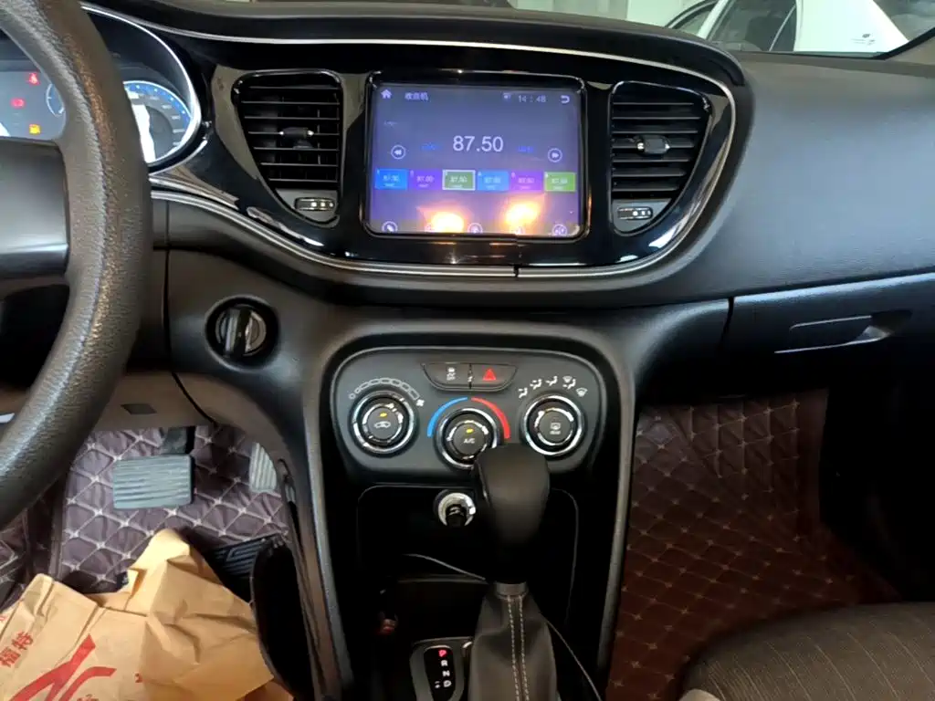 Fiat Viaggio 2017 — фото 13