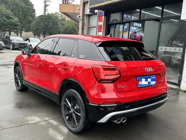 Audi Q2L 2021