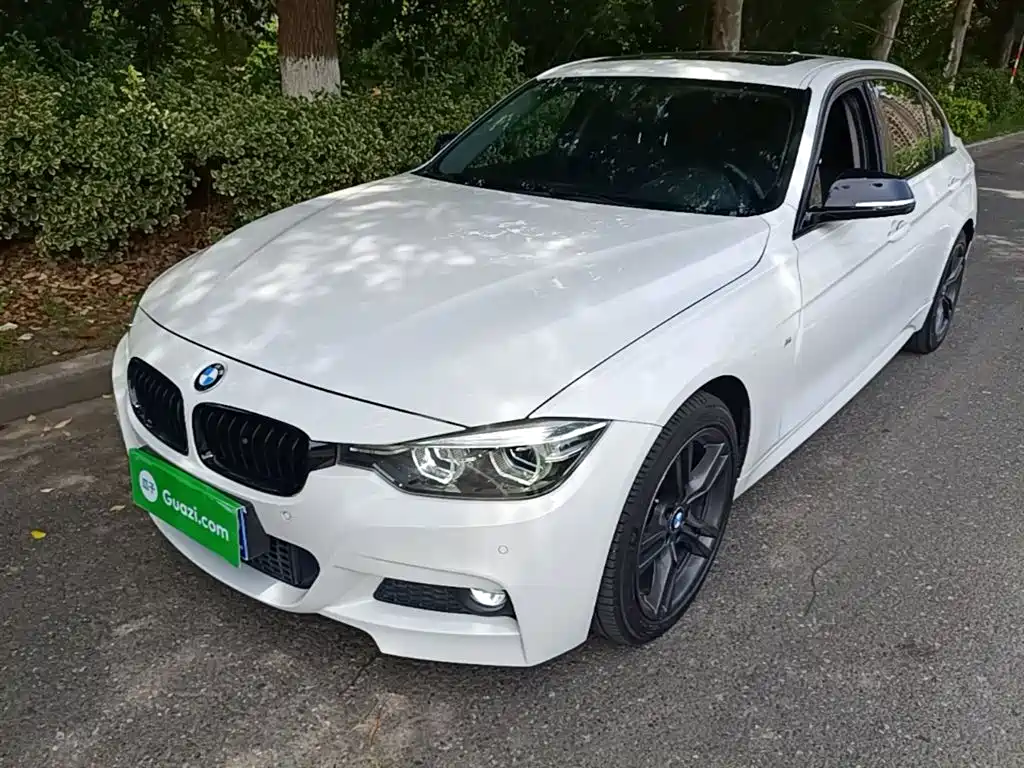 BMW 3 Series 2018 — фото 1