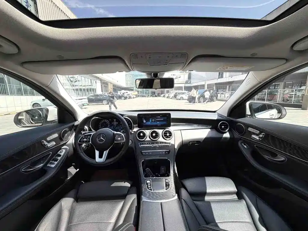 Mercedes-Benz C-Class 2018