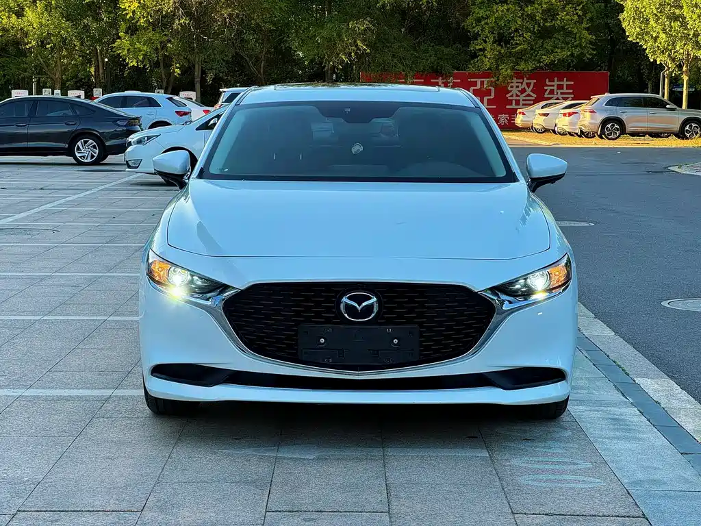 Mazda 3 Angkesela 2020