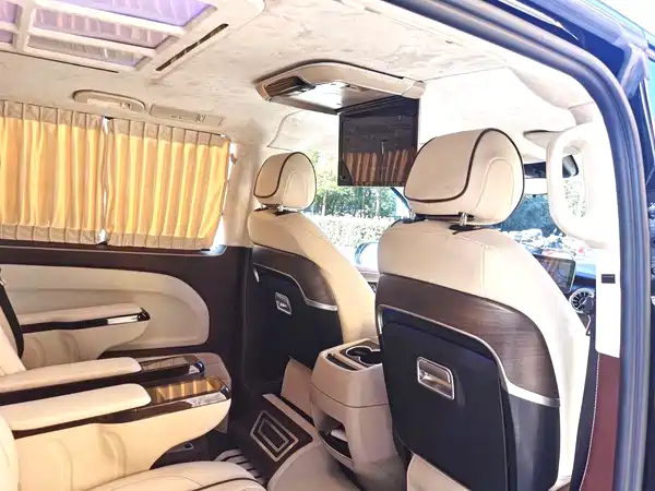 Mercedes-Benz Vito 2023