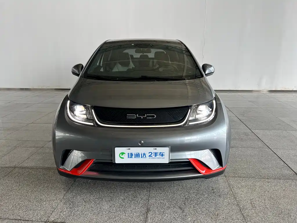 BYD Dolphin 2023