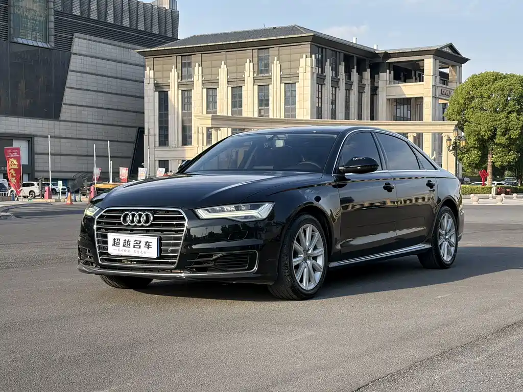Audi A6L 2018 — фото 1
