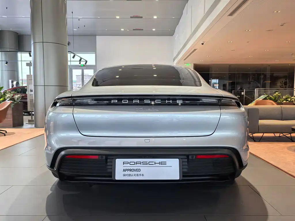 Porsche Taycan 2022 — фото 9