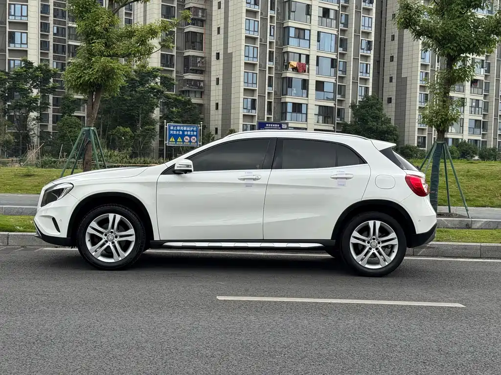 Mercedes-Benz GLA 2016 — фото 15