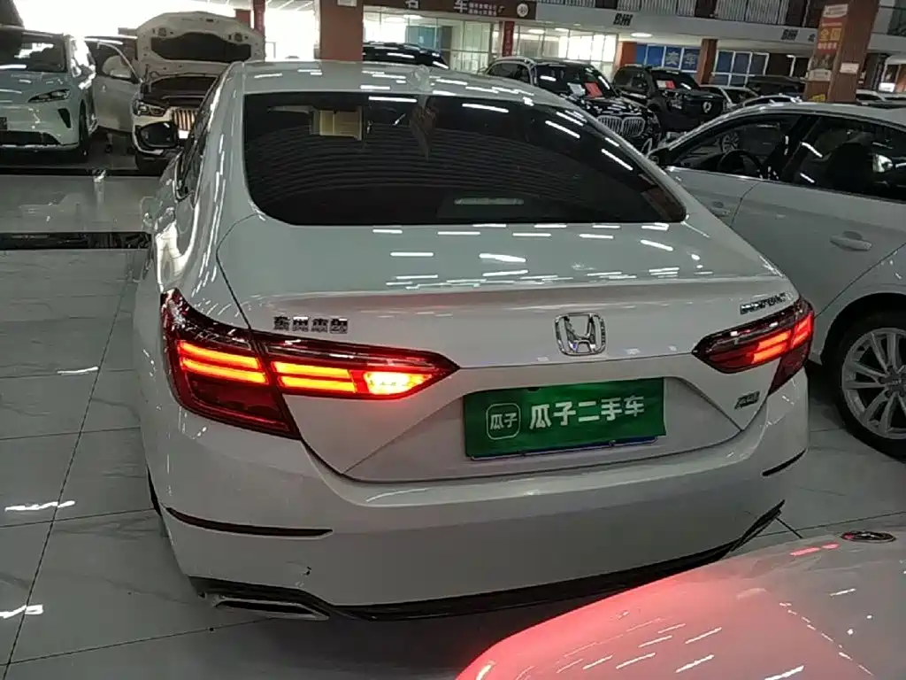 Honda Inspire 2023 — фото 6