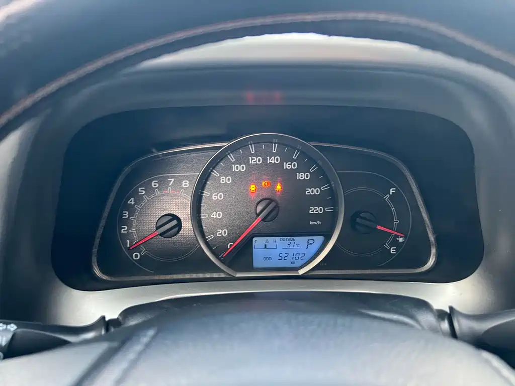 Toyota RAV4 2019 — фото 18