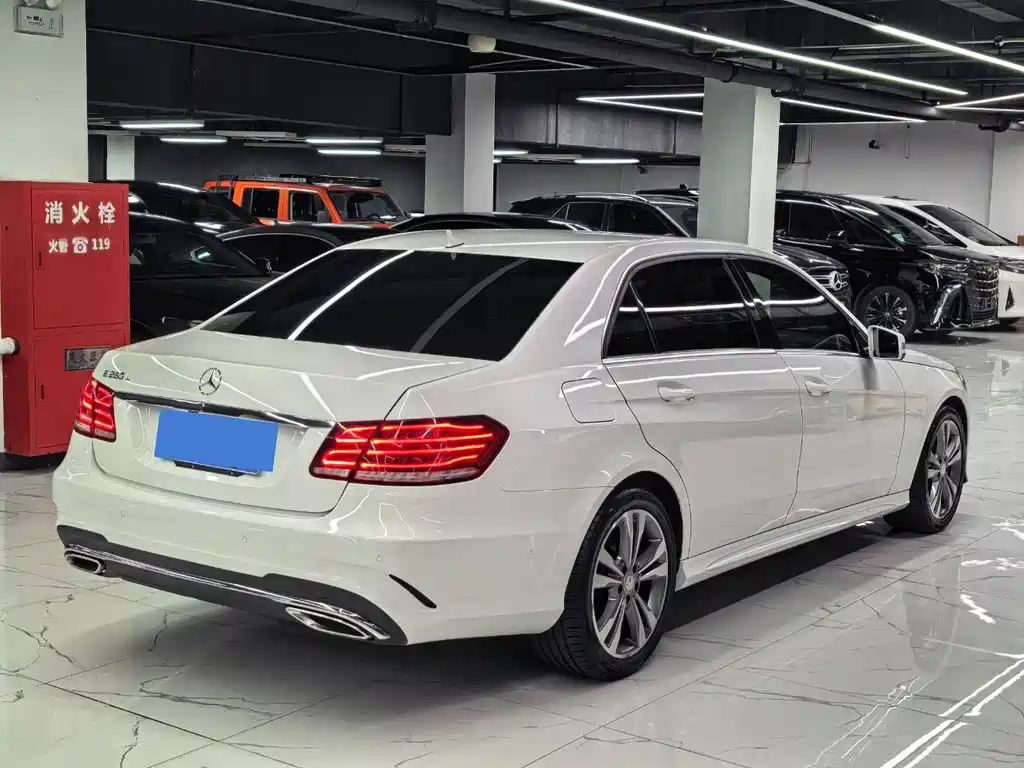 Mercedes-Benz E-Class 2015