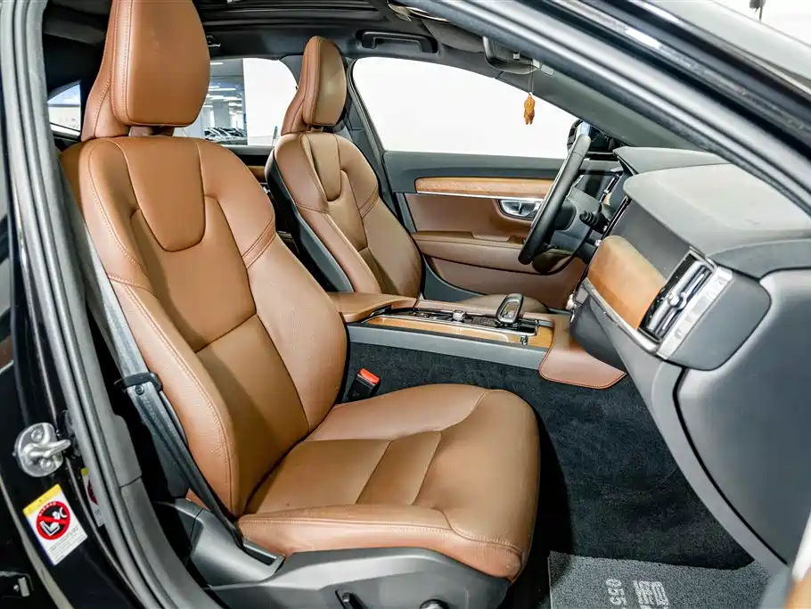 Volvo S90 2025 — фото 19