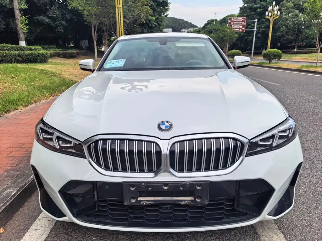 BMW 3 Series 2023