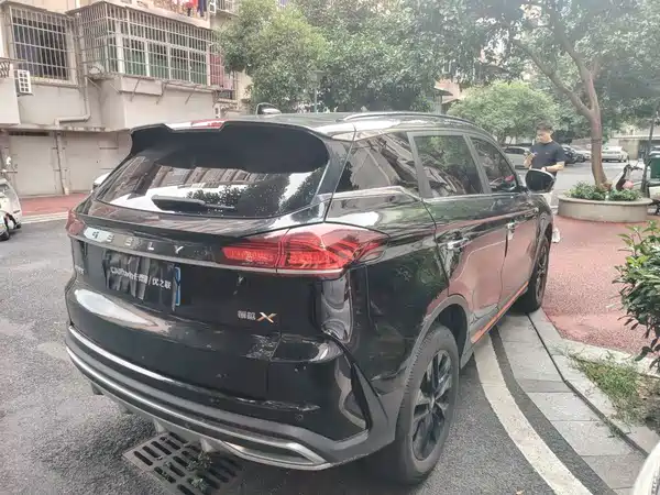 Geely Boyue 2022