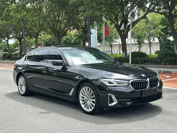 BMW 5 Series 2023